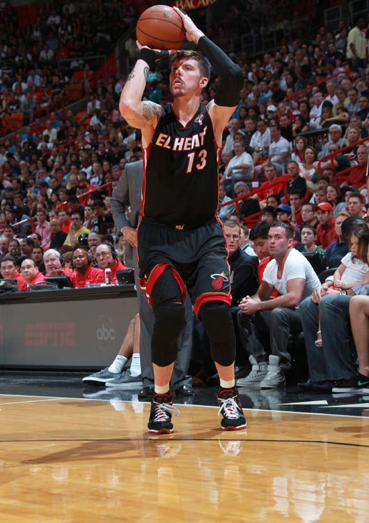 仅引发了球 仅引发了球