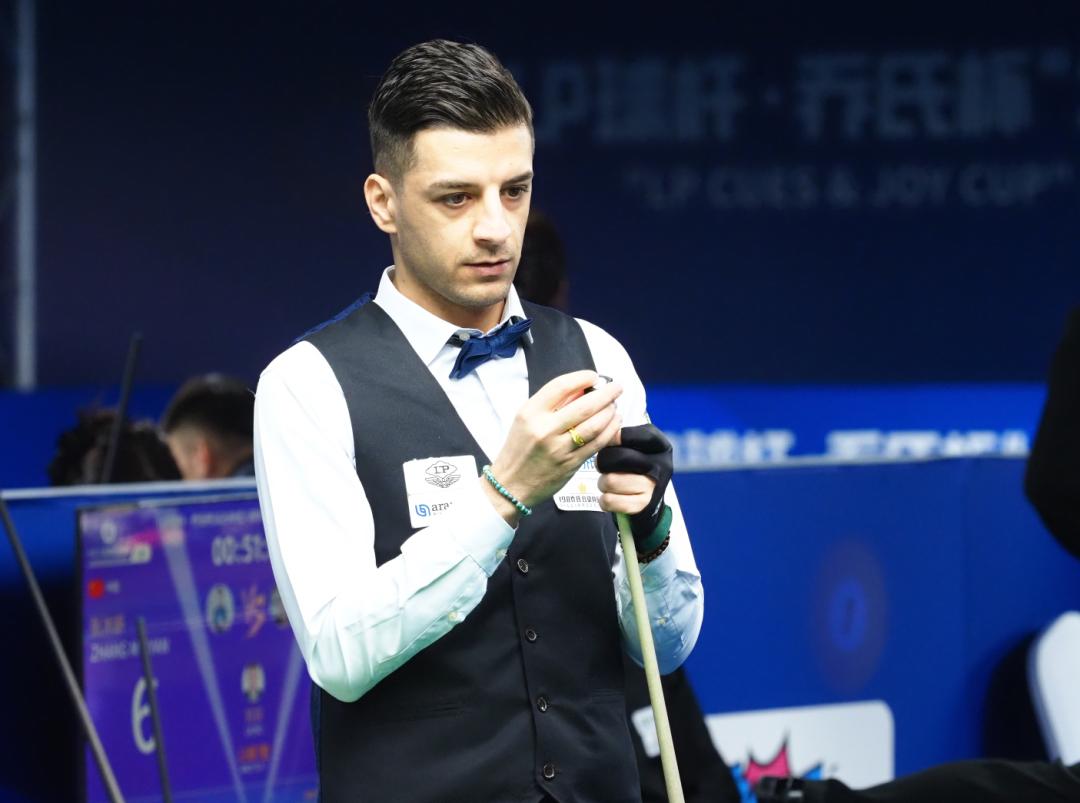 配不同教练 配不同教练